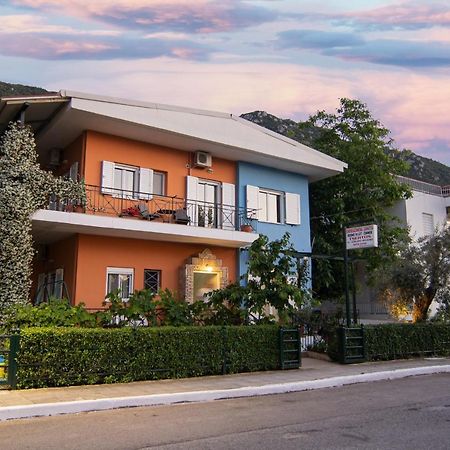Tsertos Apartments Καμένα Βούρλα Εξωτερικό φωτογραφία