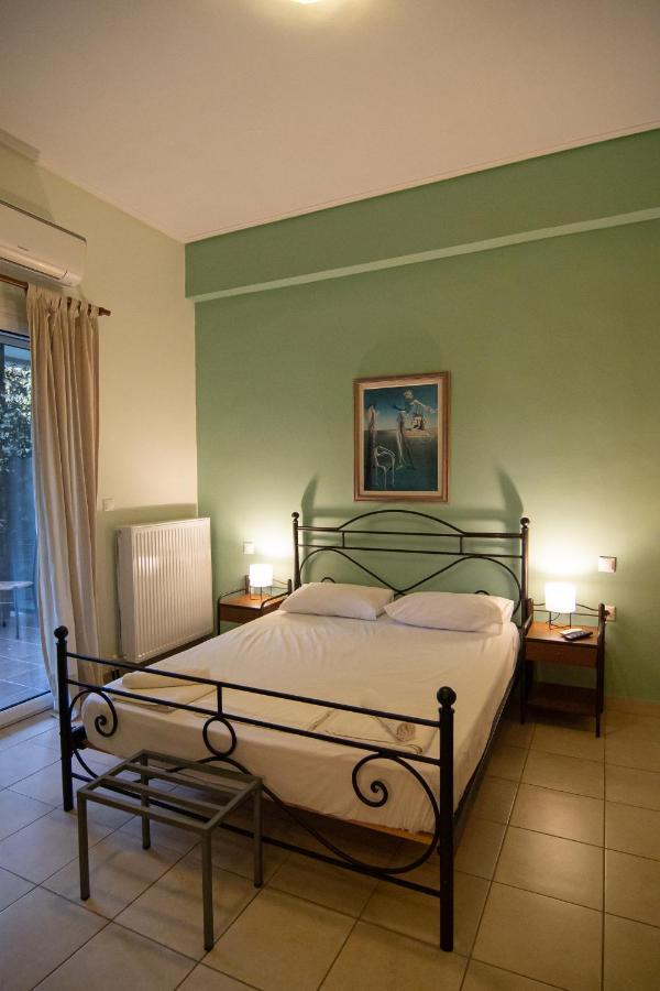 Tsertos Apartments Καμένα Βούρλα Εξωτερικό φωτογραφία