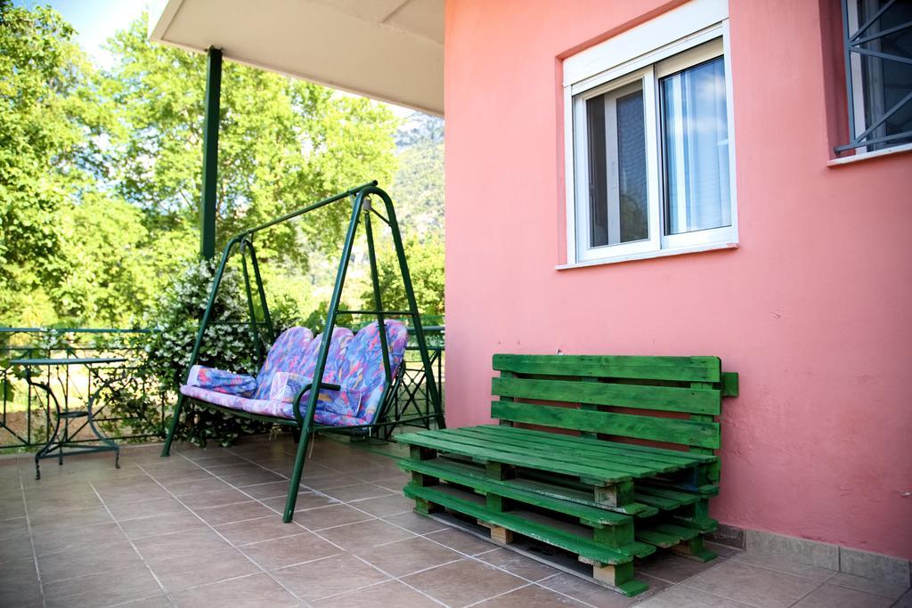 Tsertos Apartments Καμένα Βούρλα Εξωτερικό φωτογραφία