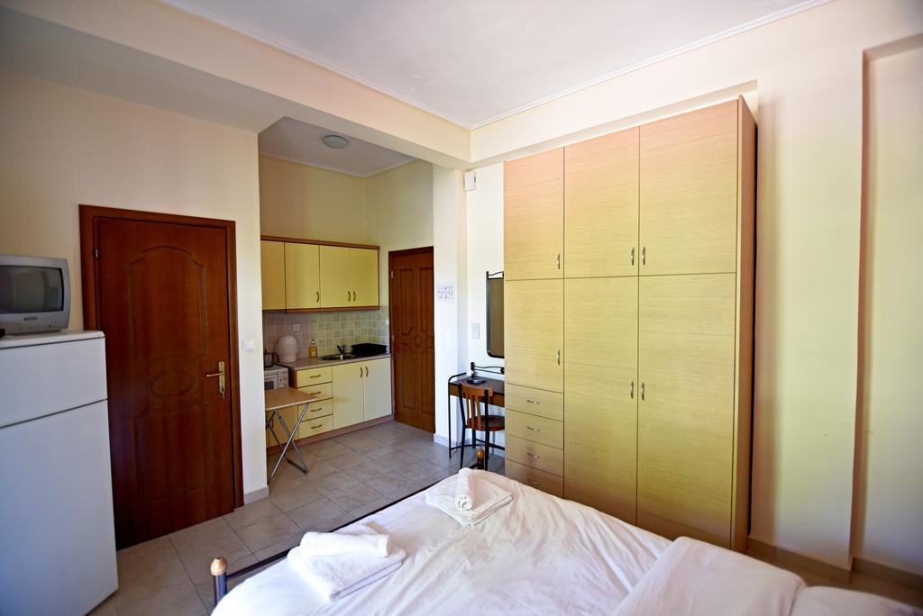 Tsertos Apartments Καμένα Βούρλα Εξωτερικό φωτογραφία